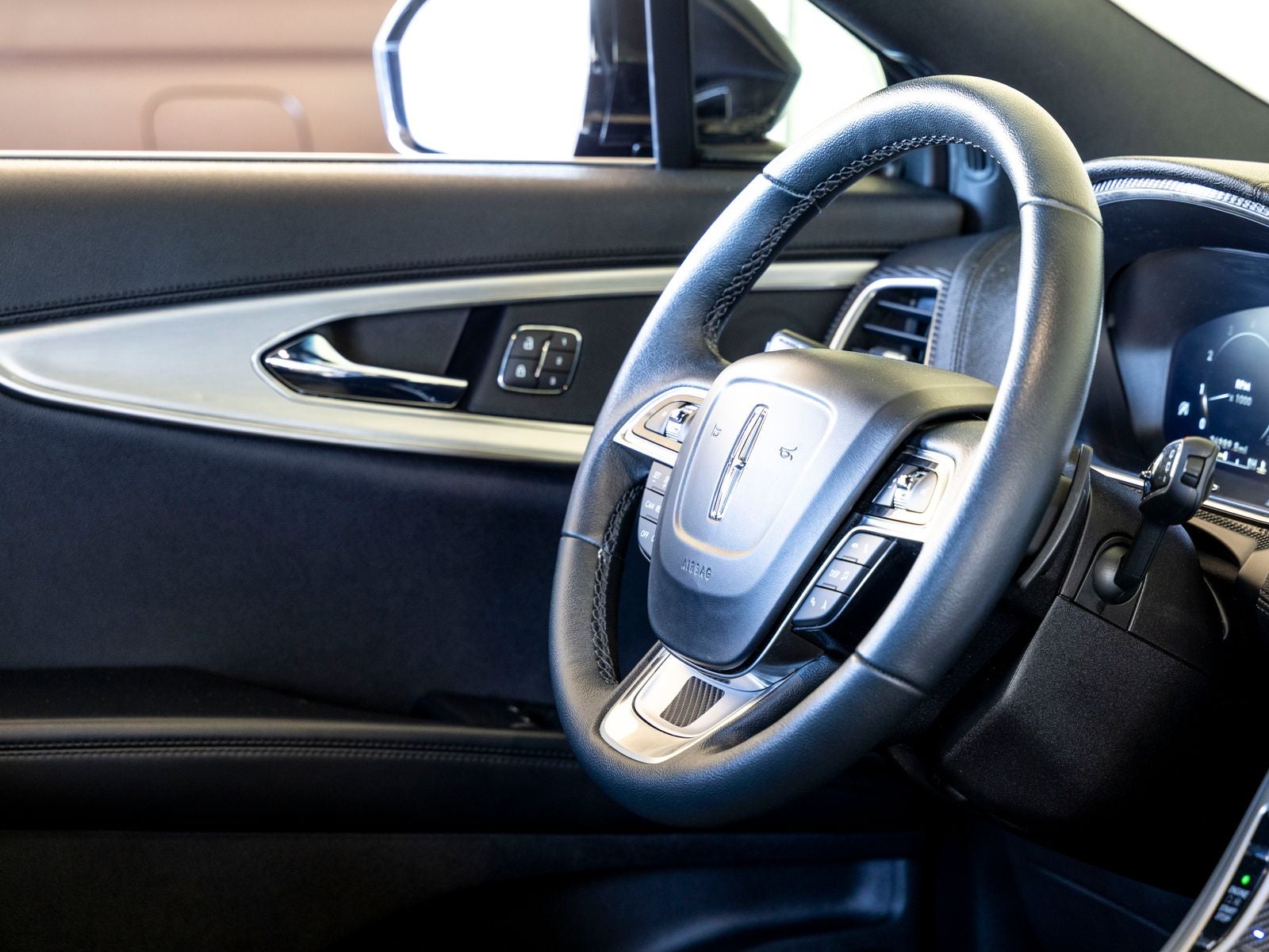 2019 Lincoln Nautilus Standard