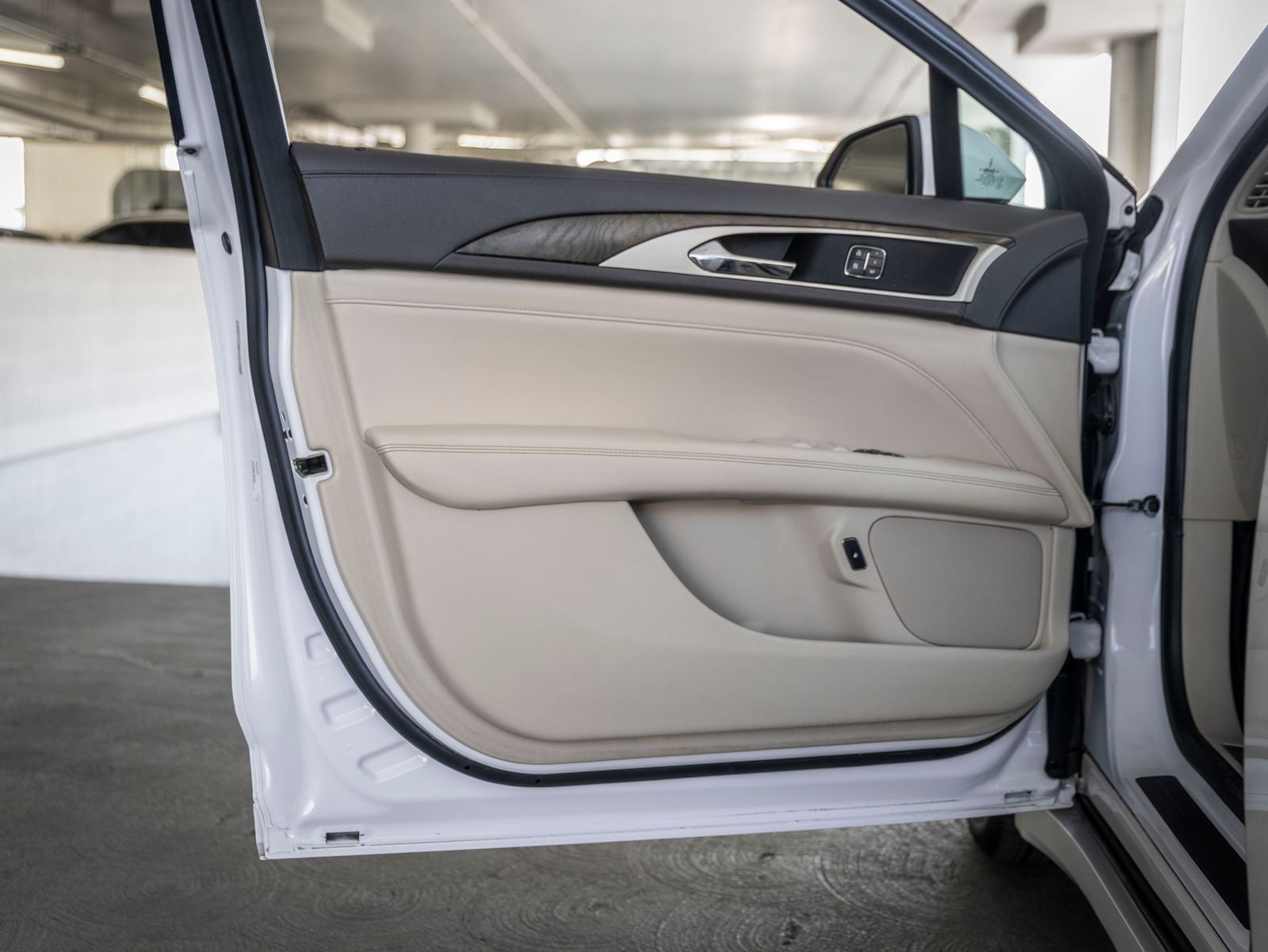 2017 Lincoln MKZ Hybrid Reserve