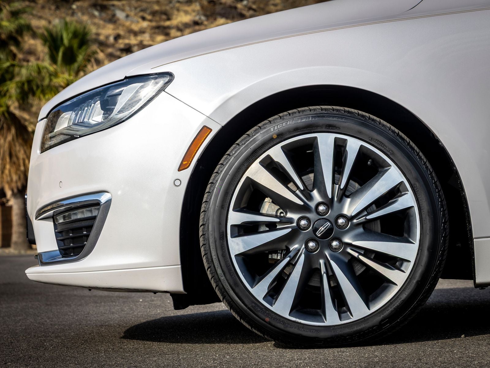 2017 Lincoln MKZ Hybrid Reserve