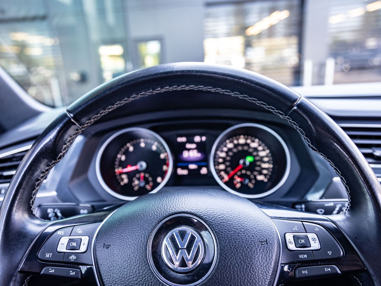 2020 Volkswagen Tiguan 2.0T SE R-Line Black 4Motion
