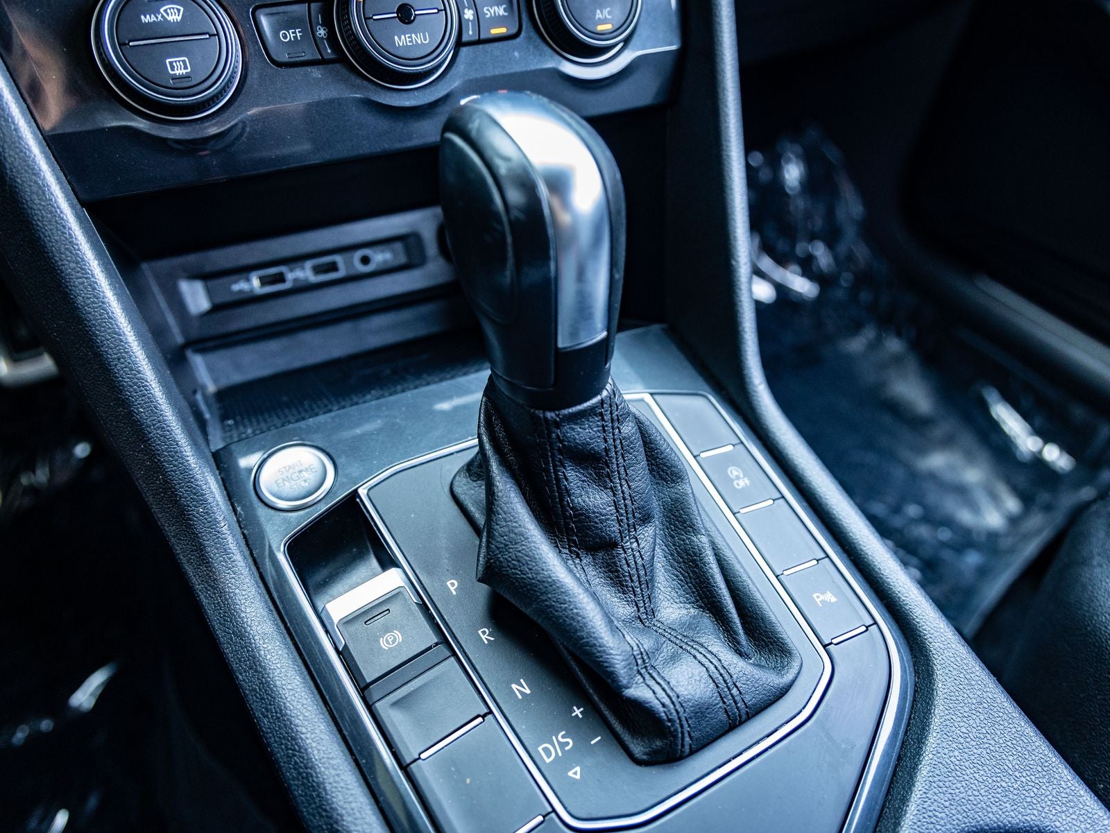 2020 Volkswagen Tiguan 2.0T SE R-Line Black 4Motion