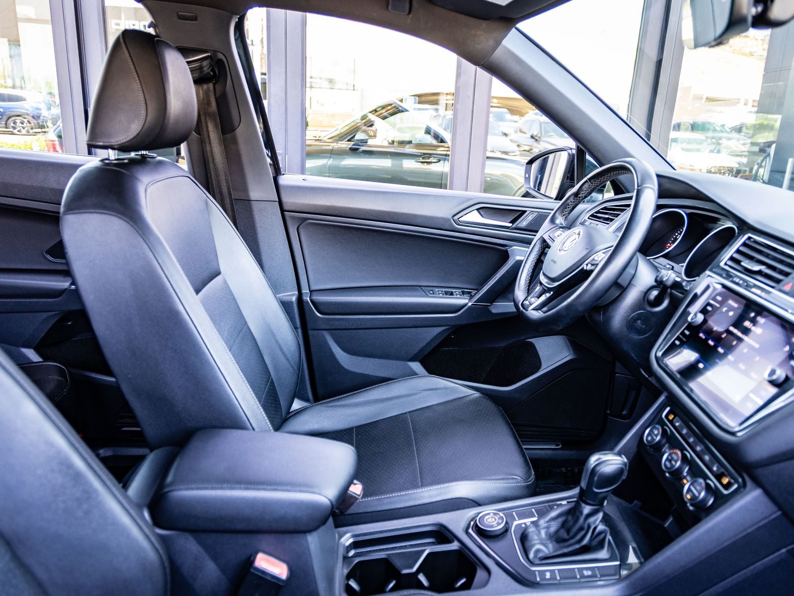 2020 Volkswagen Tiguan 2.0T SE R-Line Black 4Motion