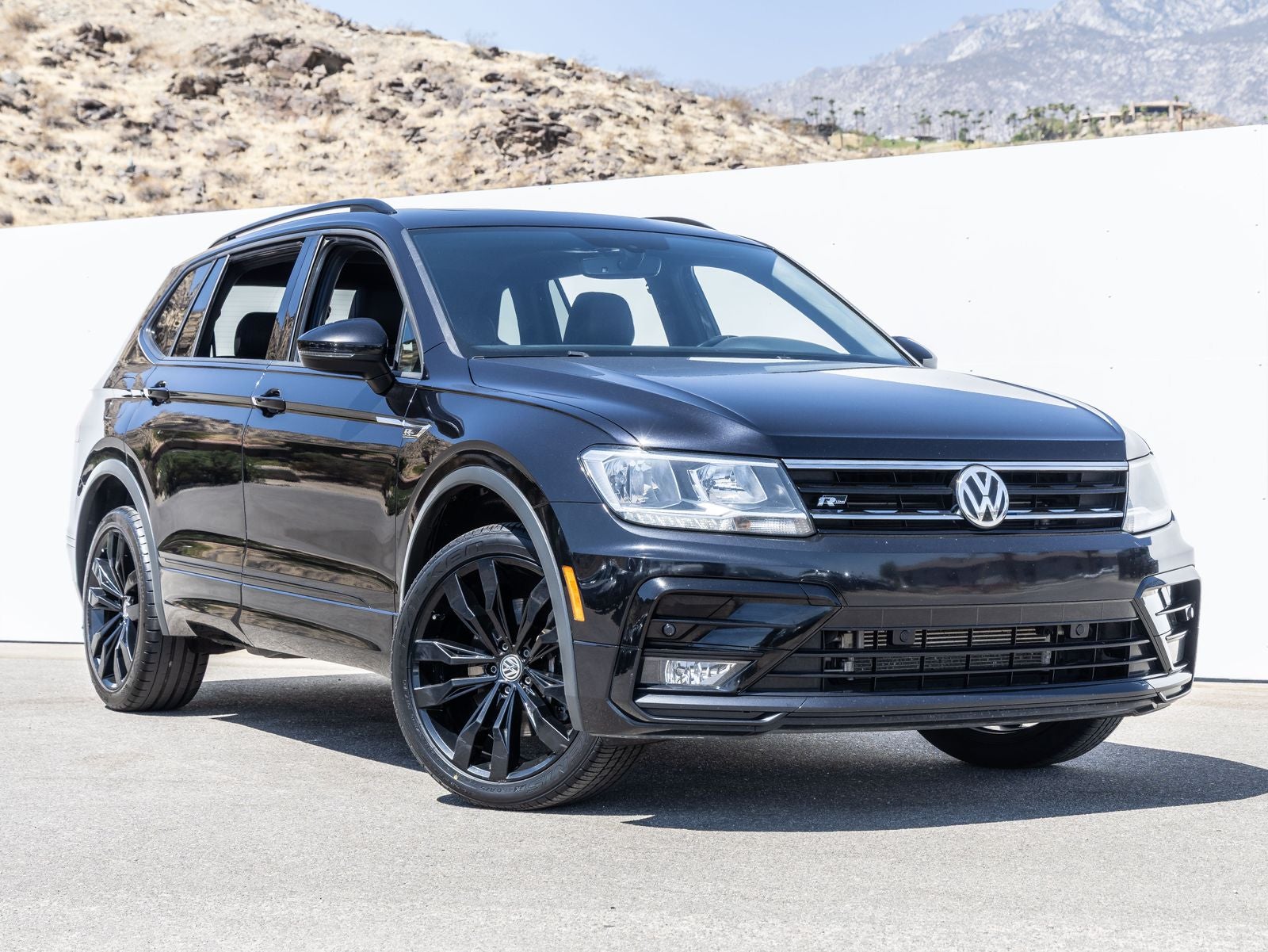 2020 Volkswagen Tiguan 2.0T SE R-Line Black 4Motion