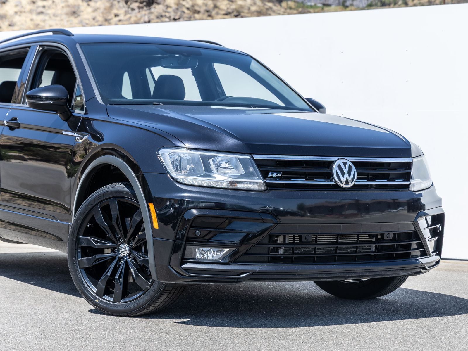 2020 Volkswagen Tiguan 2.0T SE R-Line Black 4Motion
