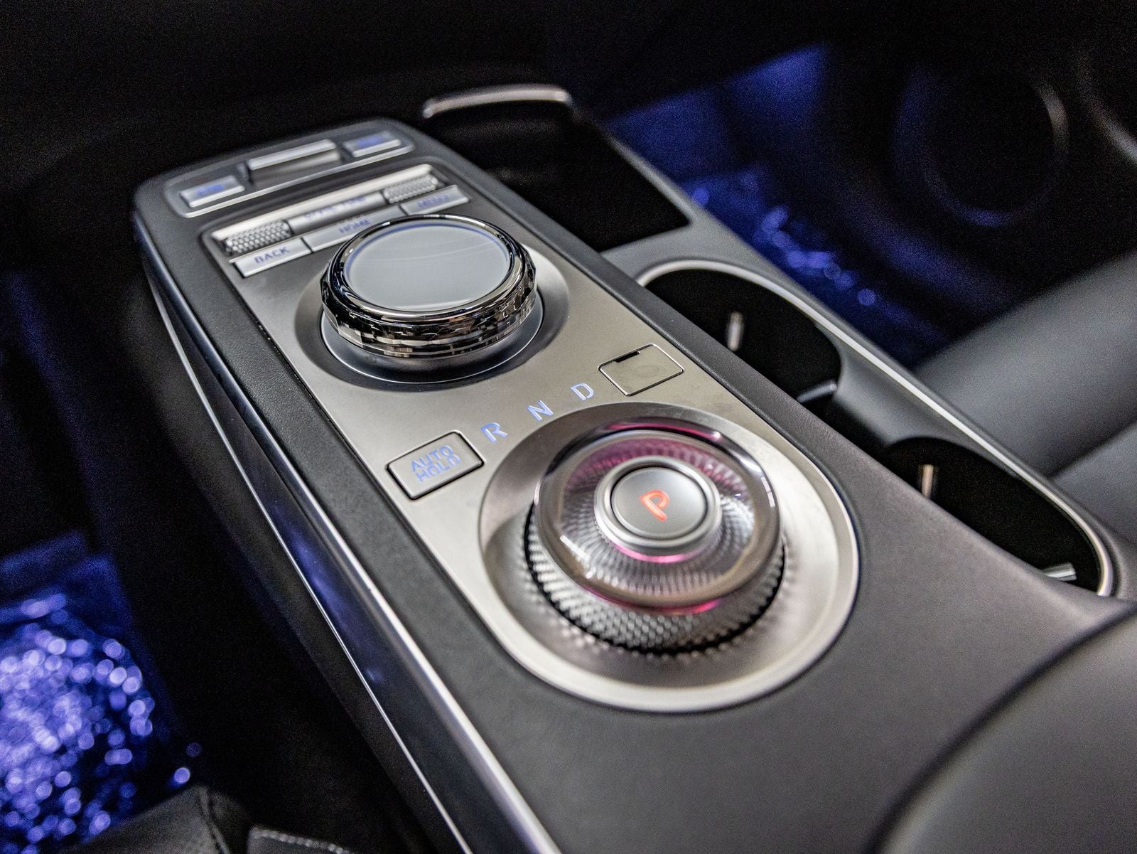 2024 Genesis GV70 2.5T Select