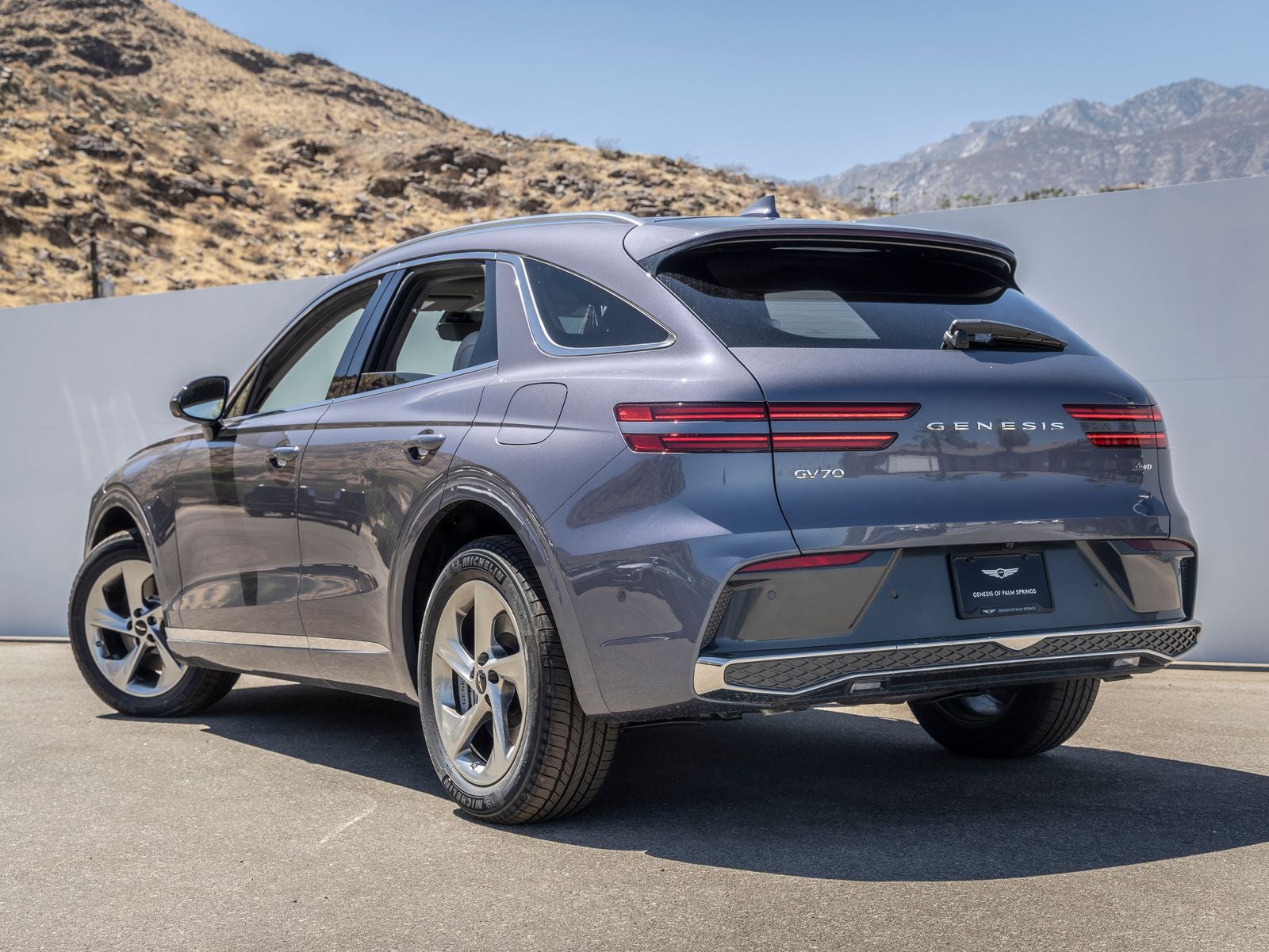 2026 Genesis GV70 2.5T Advanced