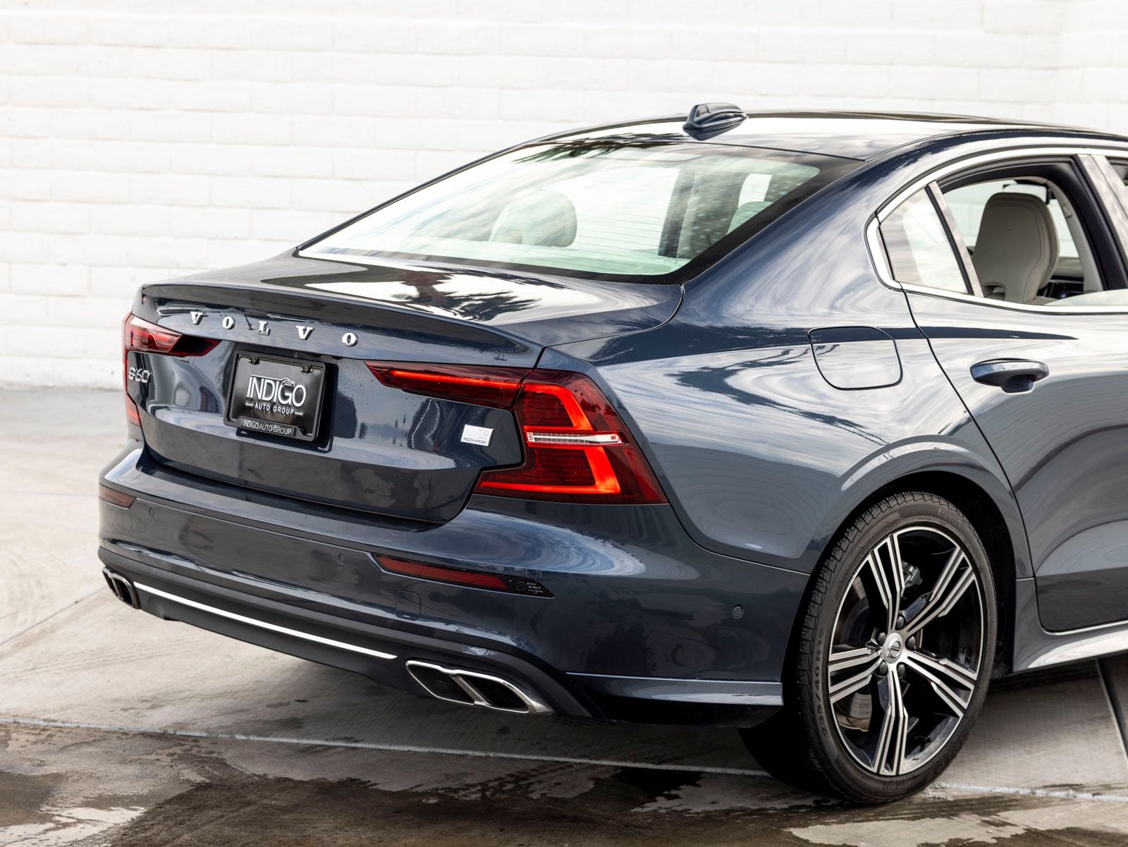 2022 Volvo S60 Recharge Plug-In Hybrid T8 Inscription