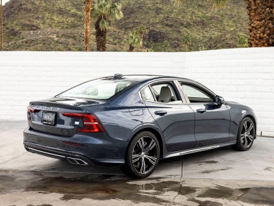2022 Volvo S60 Recharge Plug-In Hybrid T8 Inscription