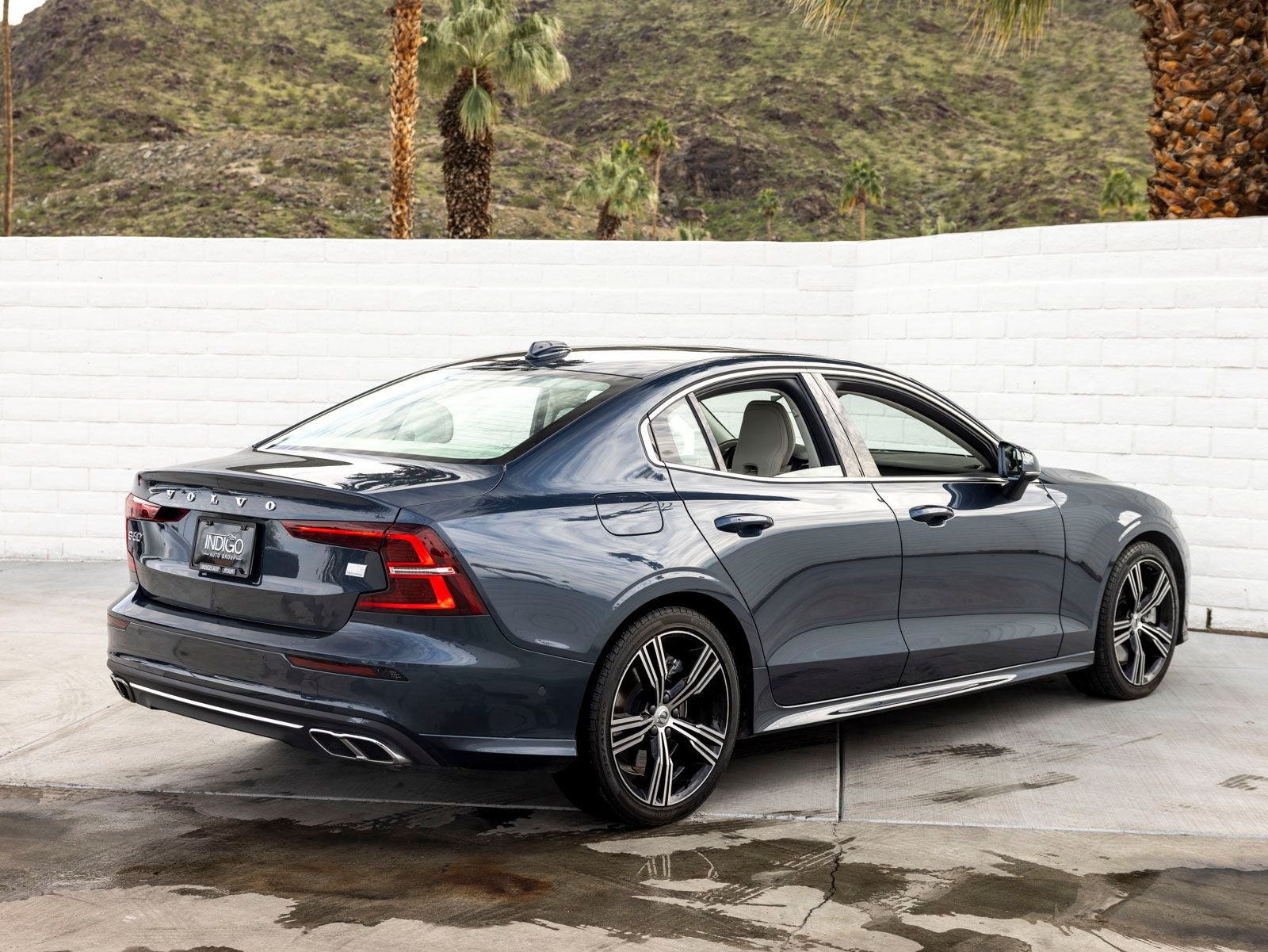 2022 Volvo S60 Recharge Plug-In Hybrid T8 Inscription