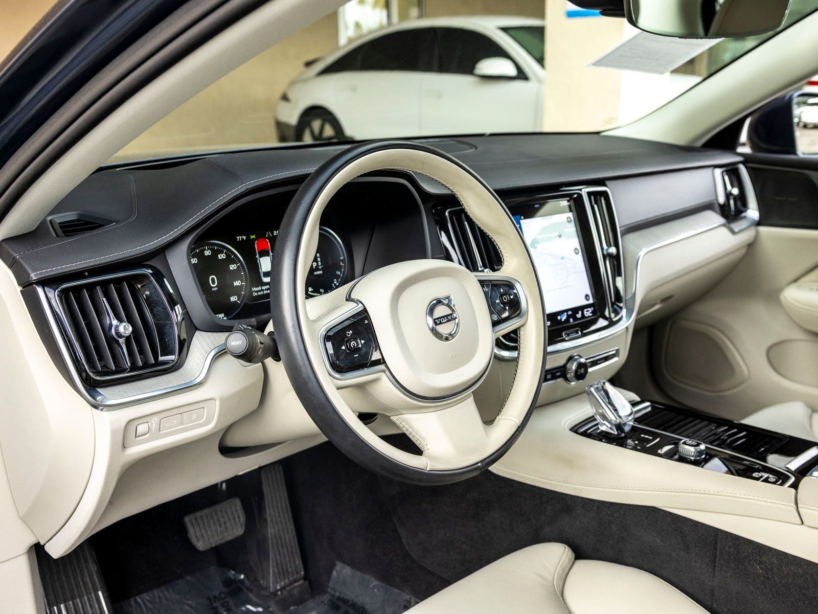 2022 Volvo S60 Recharge Plug-In Hybrid T8 Inscription