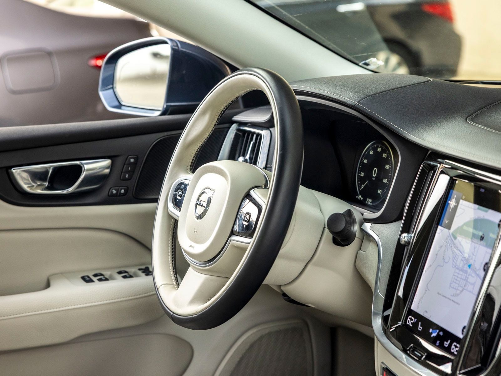 2022 Volvo S60 Recharge Plug-In Hybrid T8 Inscription