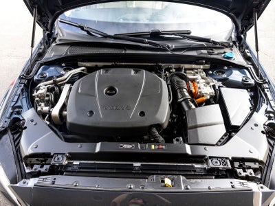 2022 Volvo S60 Recharge Plug-In Hybrid T8 Inscription