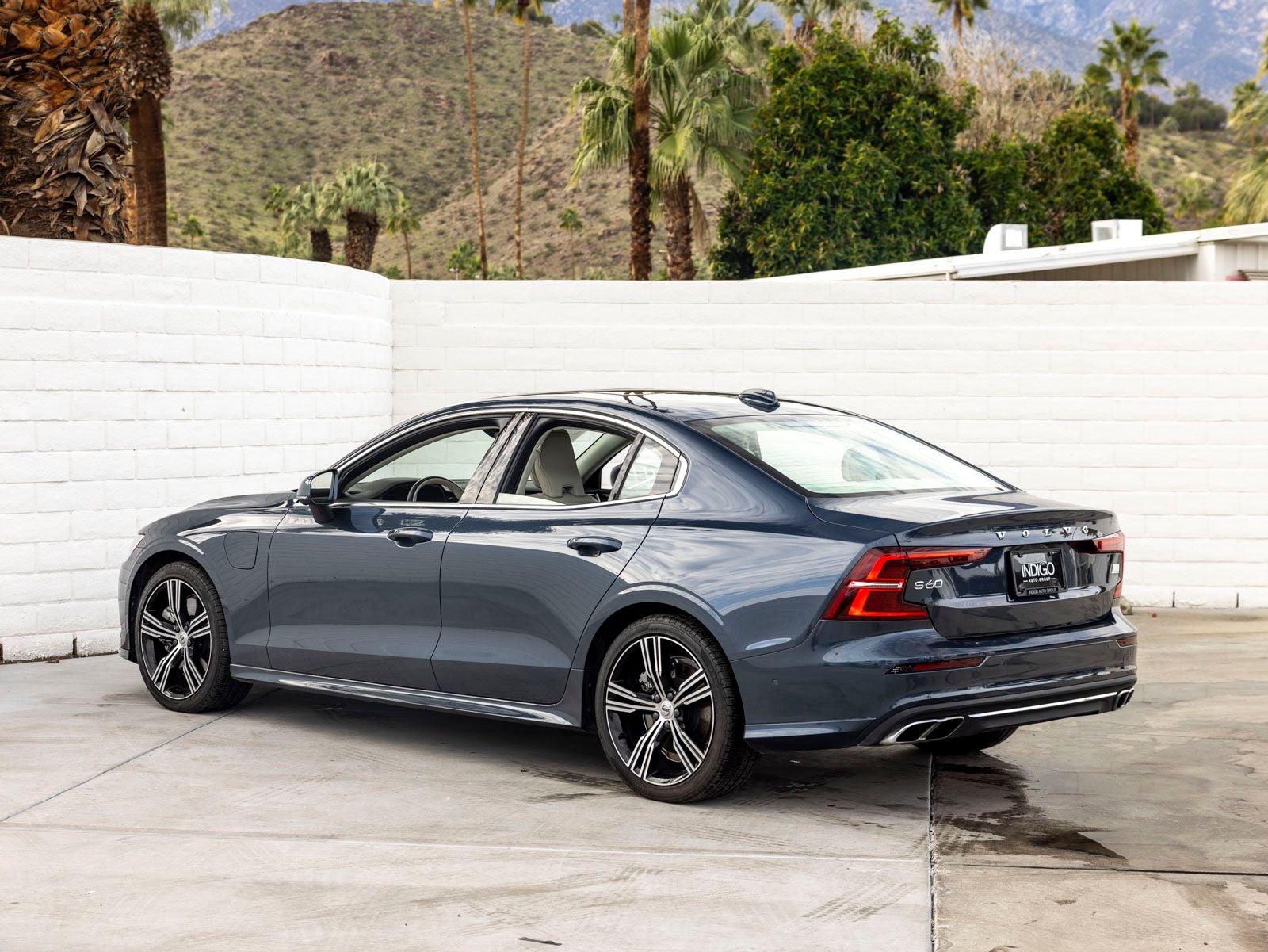 2022 Volvo S60 Recharge Plug-In Hybrid T8 Inscription