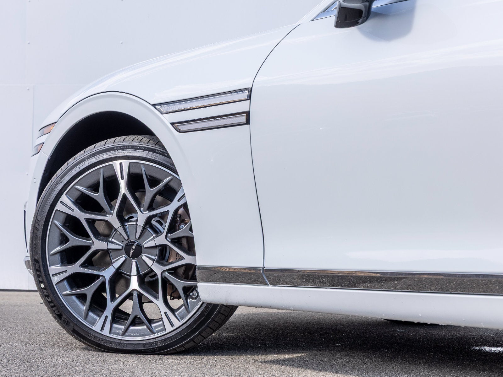 2026 Genesis G90 3.5T e-SC