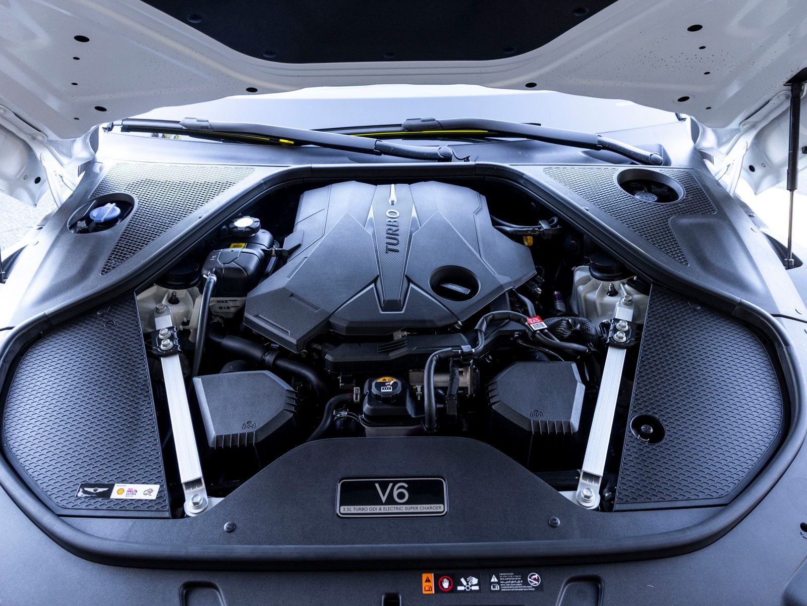 2026 Genesis G90 3.5T e-SC