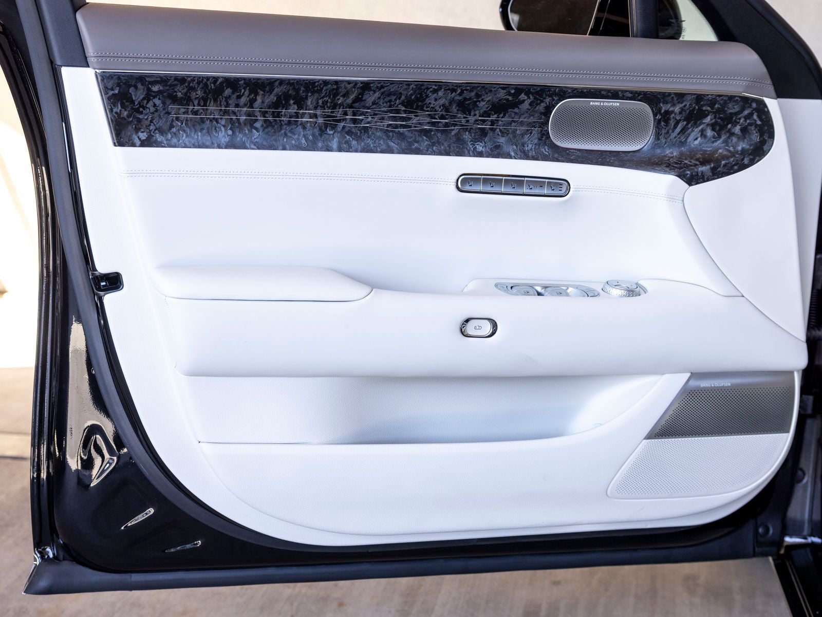 2026 Genesis G90 3.5T e-SC