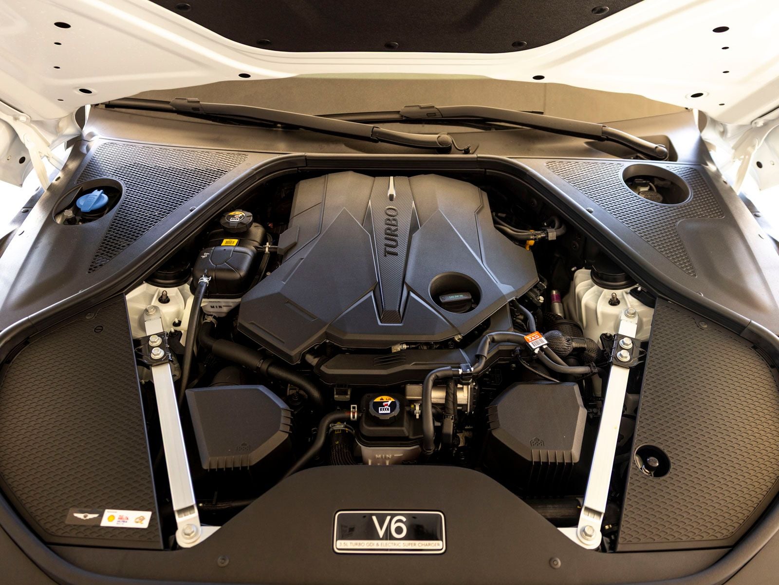 2026 Genesis G90 3.5T e-SC