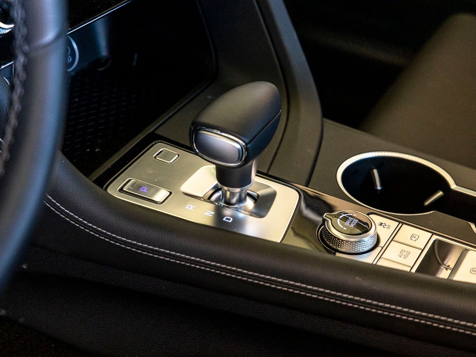 2026 Genesis G70 2.5T