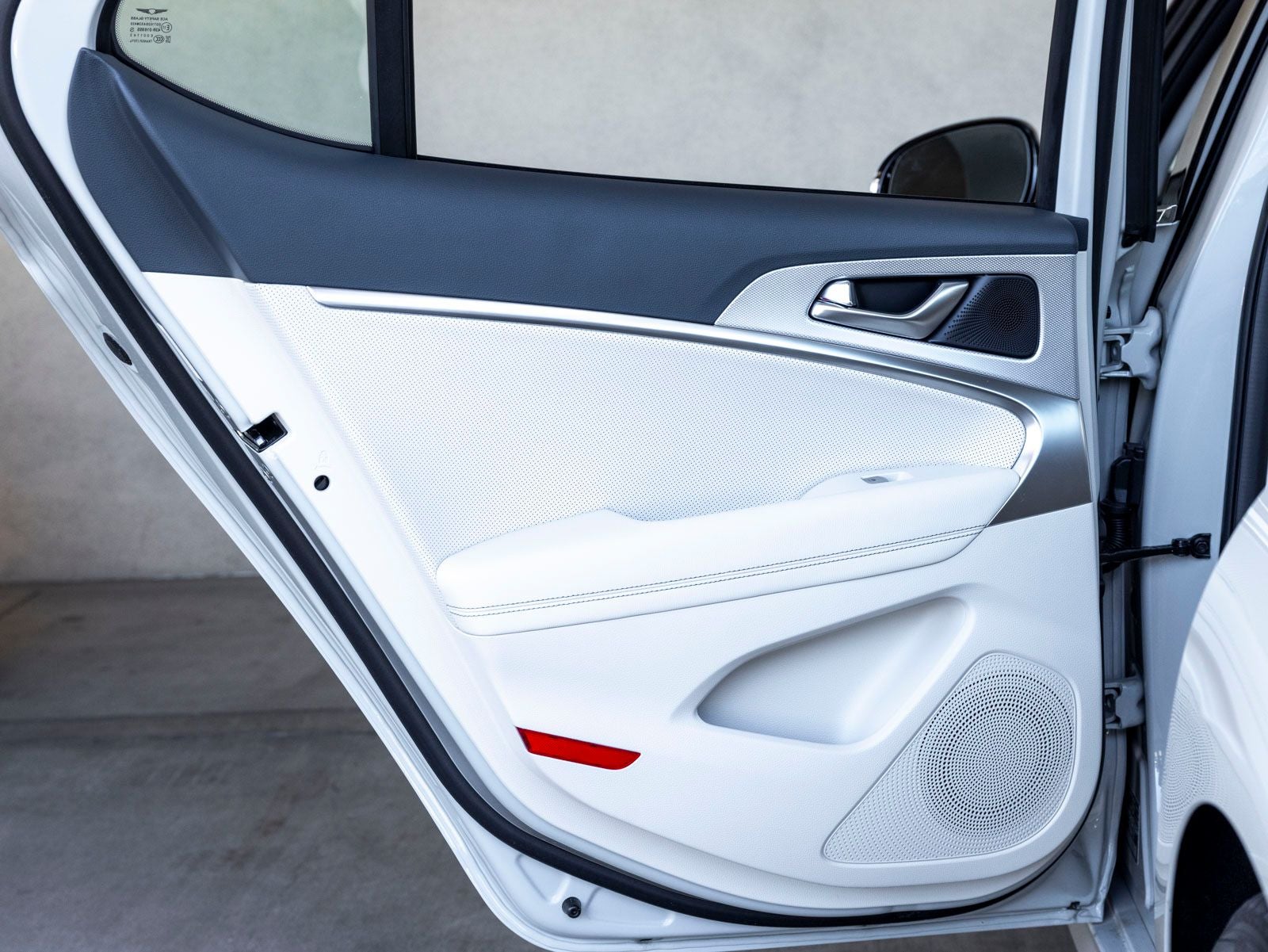 2026 Genesis G70 2.5T Prestige