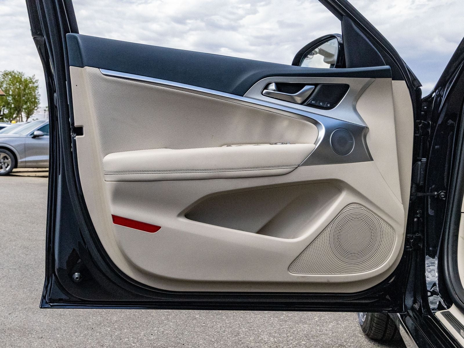 2026 Genesis G70 2.5T Prestige
