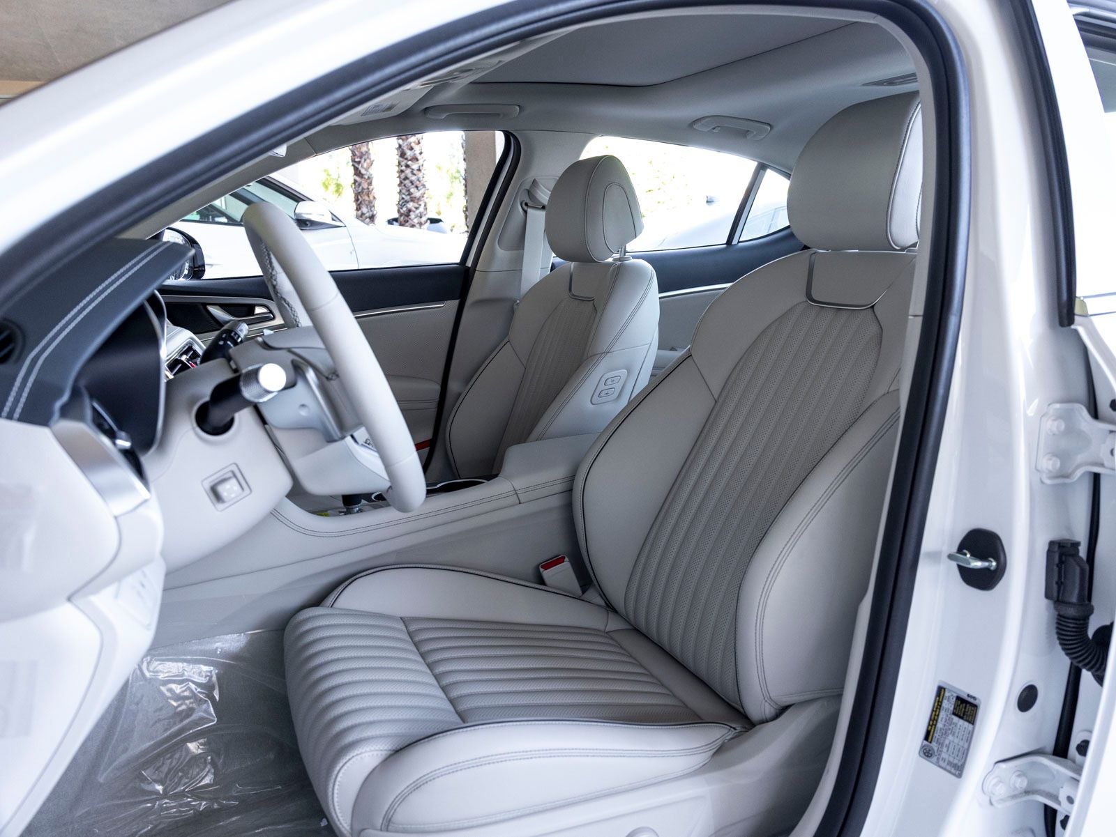 2026 Genesis G70 2.5T Prestige