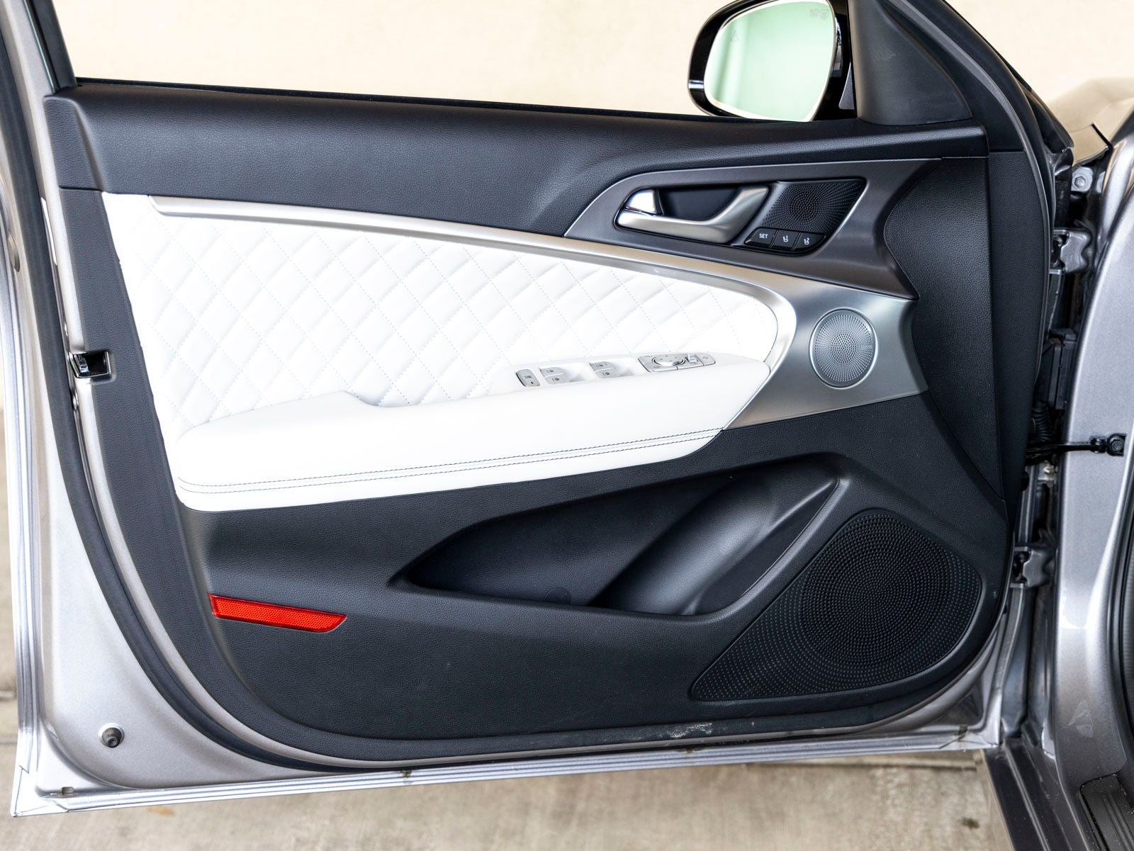 2025 Genesis G70 3.3T Sport Advanced