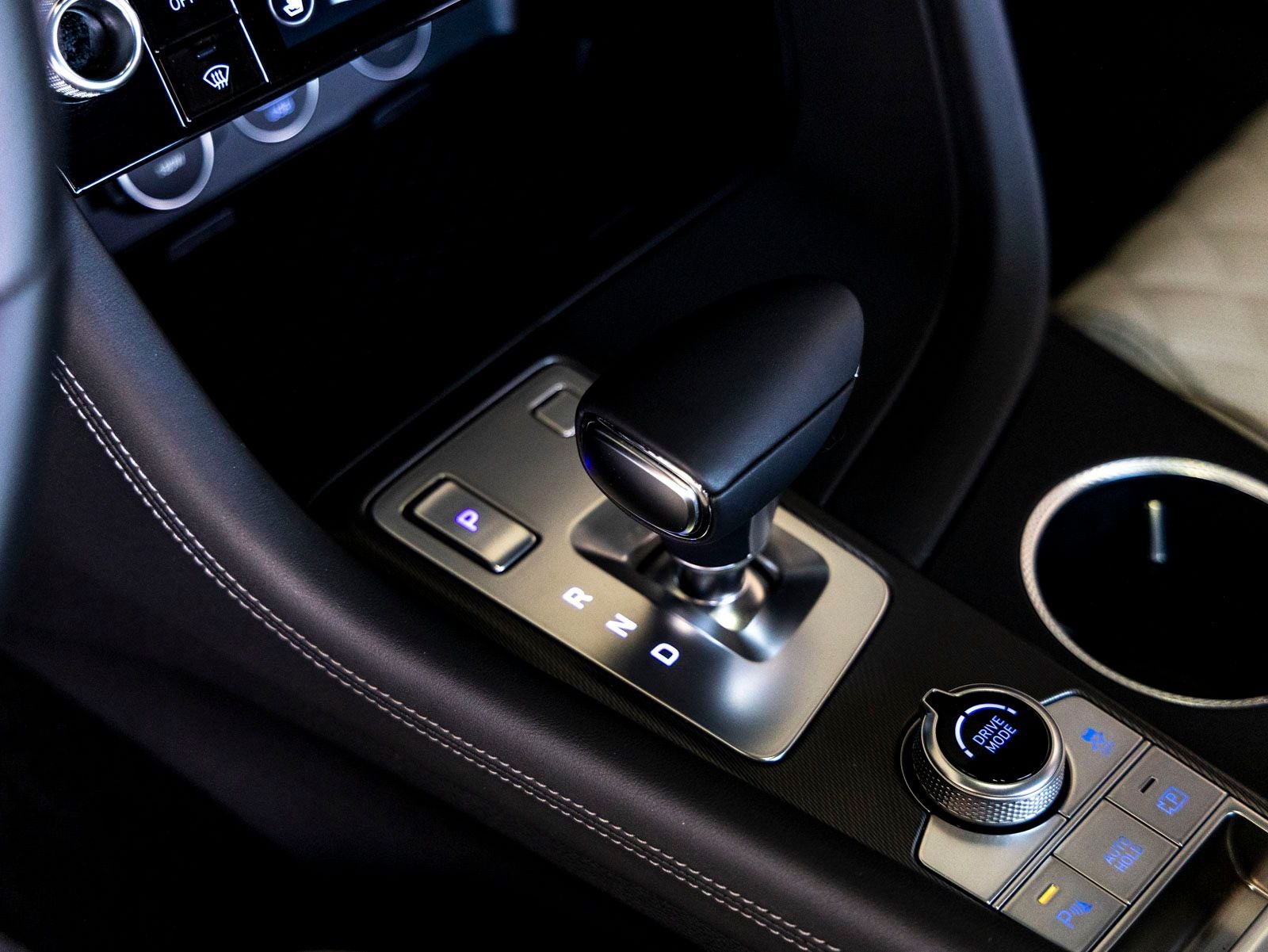 2025 Genesis G70 3.3T Sport Advanced