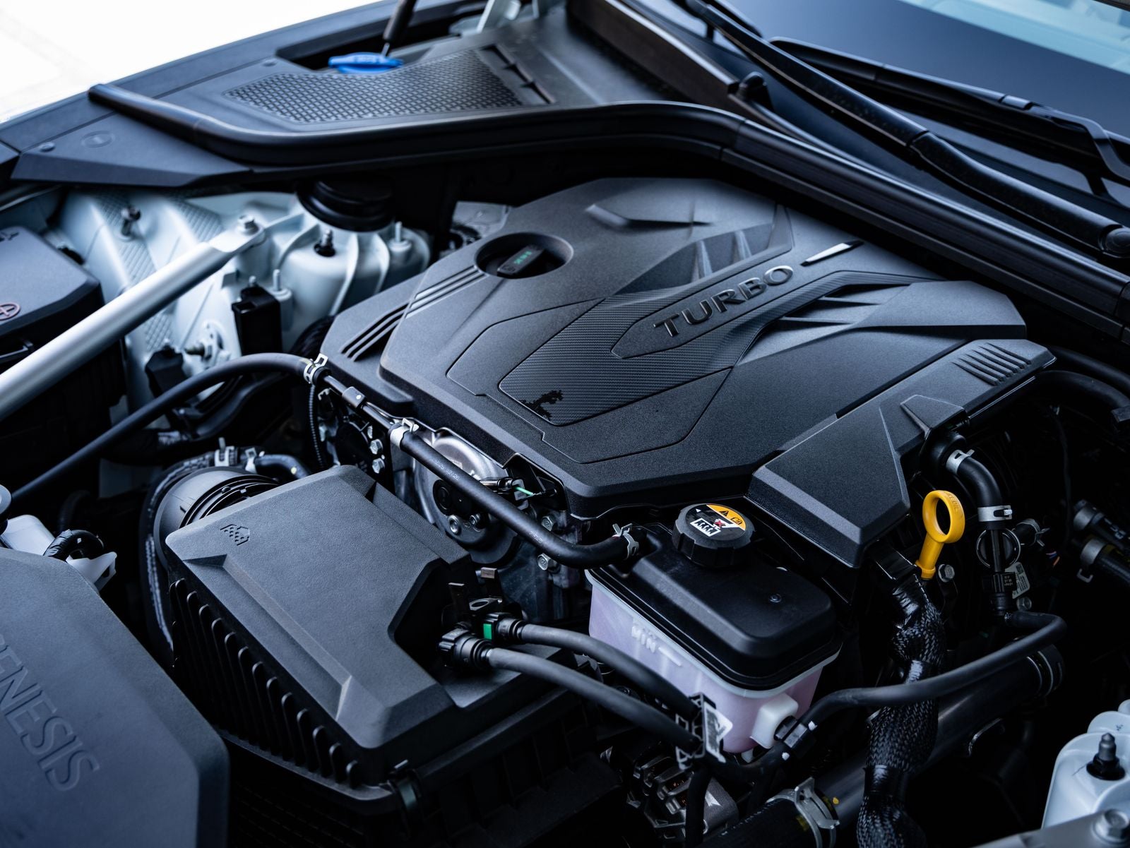 2027 Genesis G80 2.5T Sport Prestige