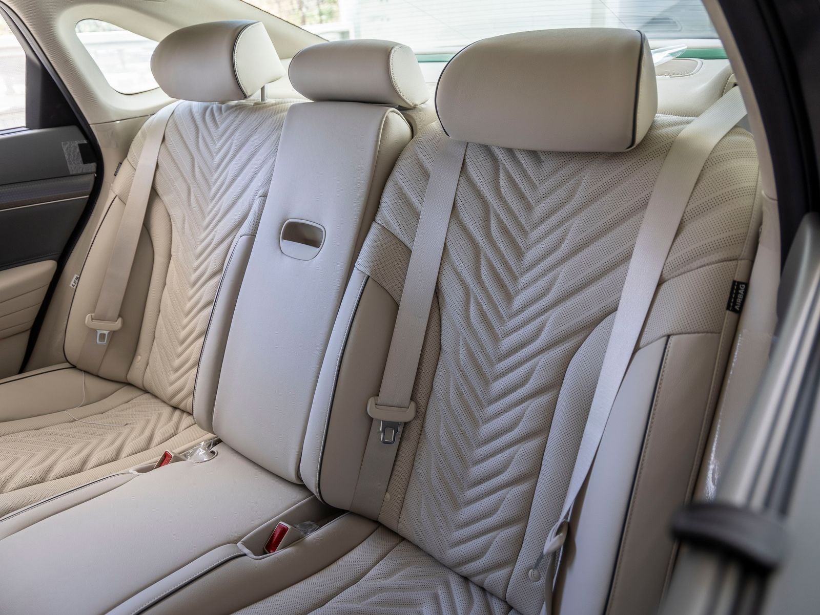 2027 Genesis G80 2.5T Sport Prestige