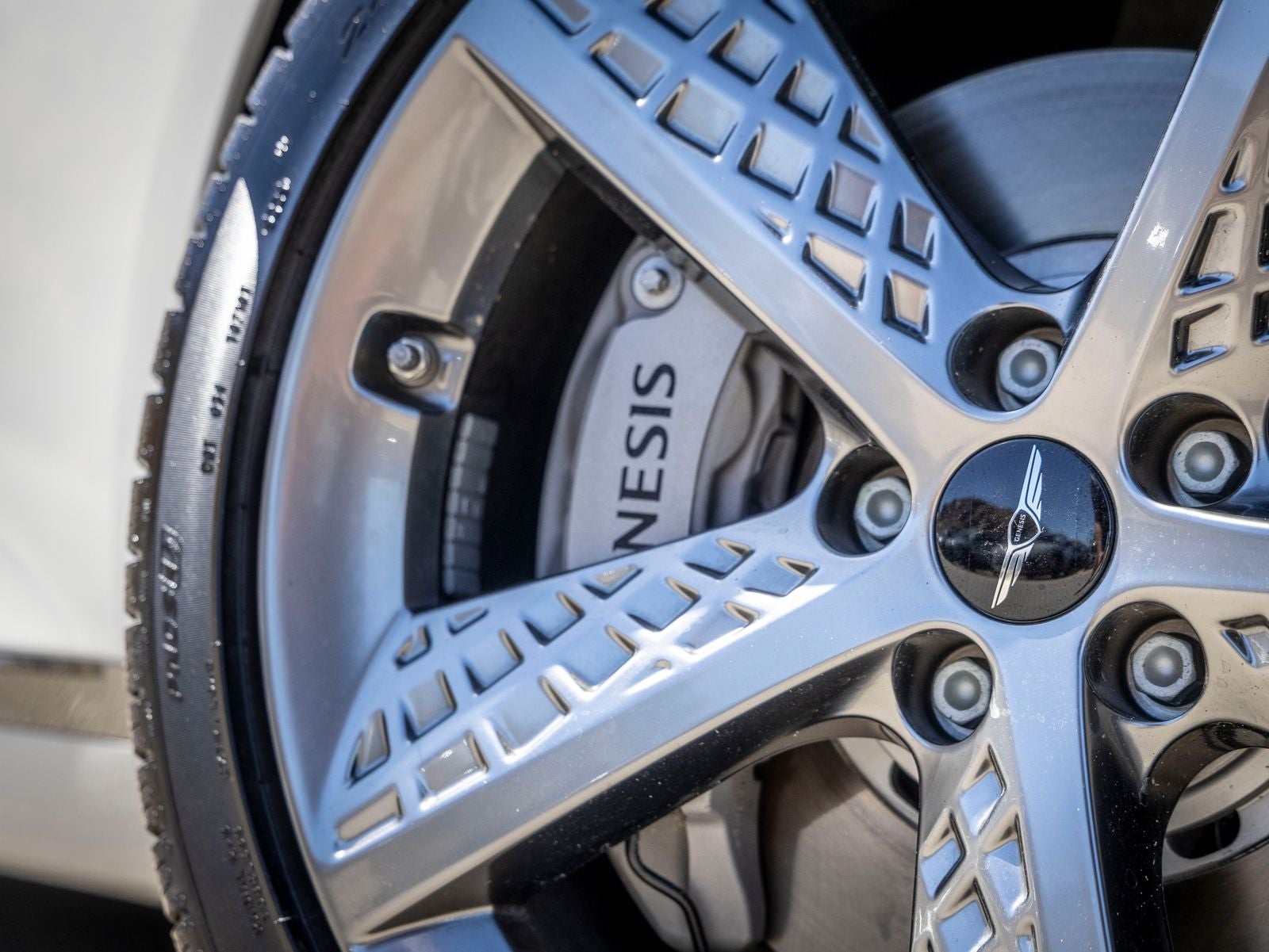 2027 Genesis G80 2.5T Sport Prestige