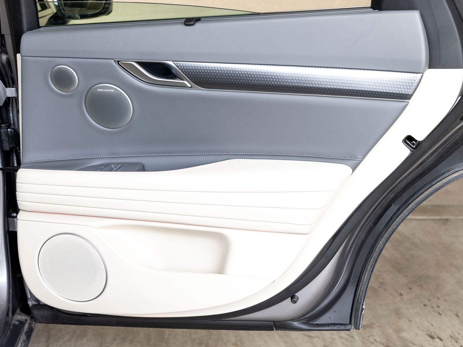 2026 Genesis G80 2.5T