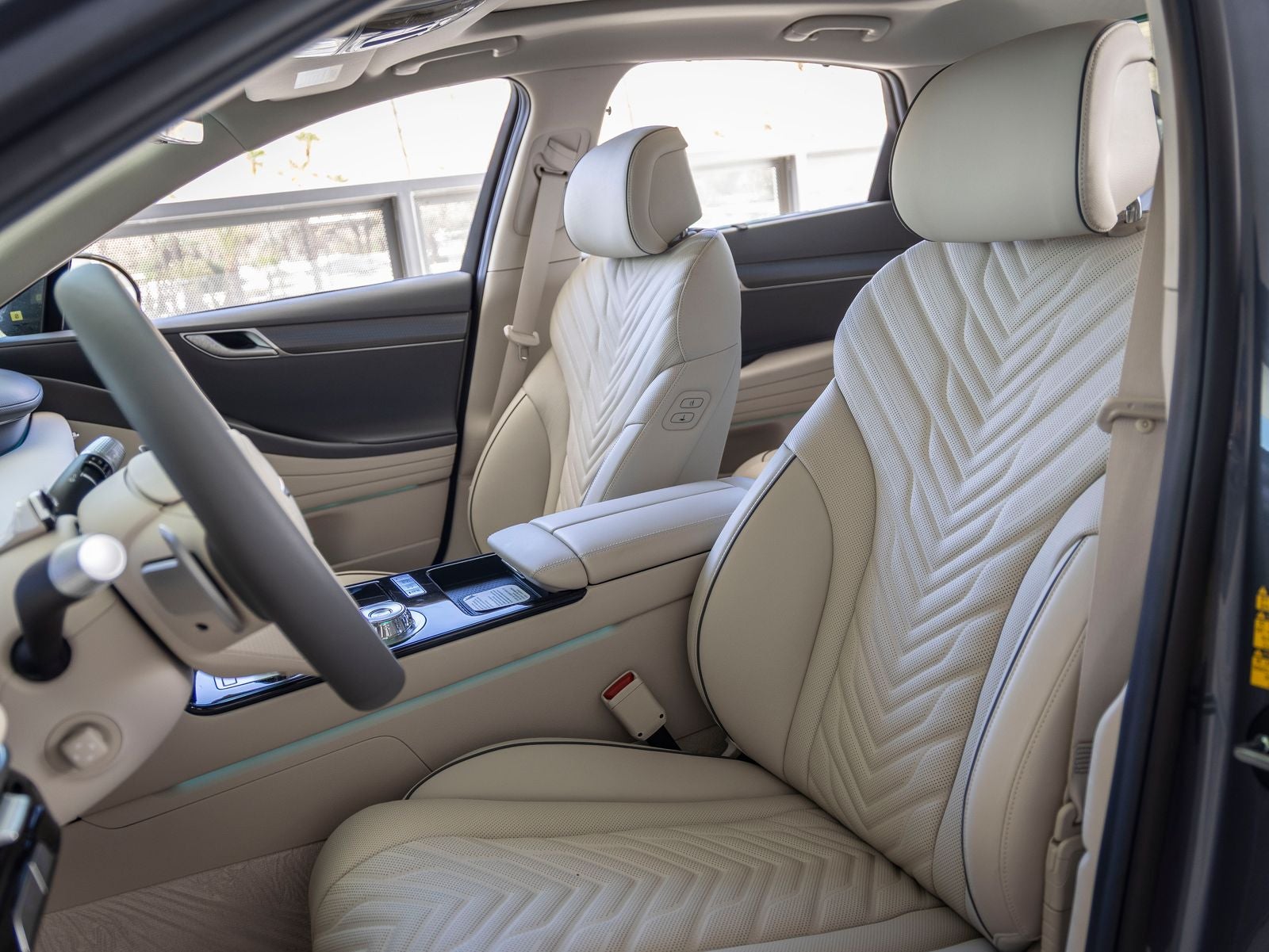 2027 Genesis G80 2.5T Sport Prestige