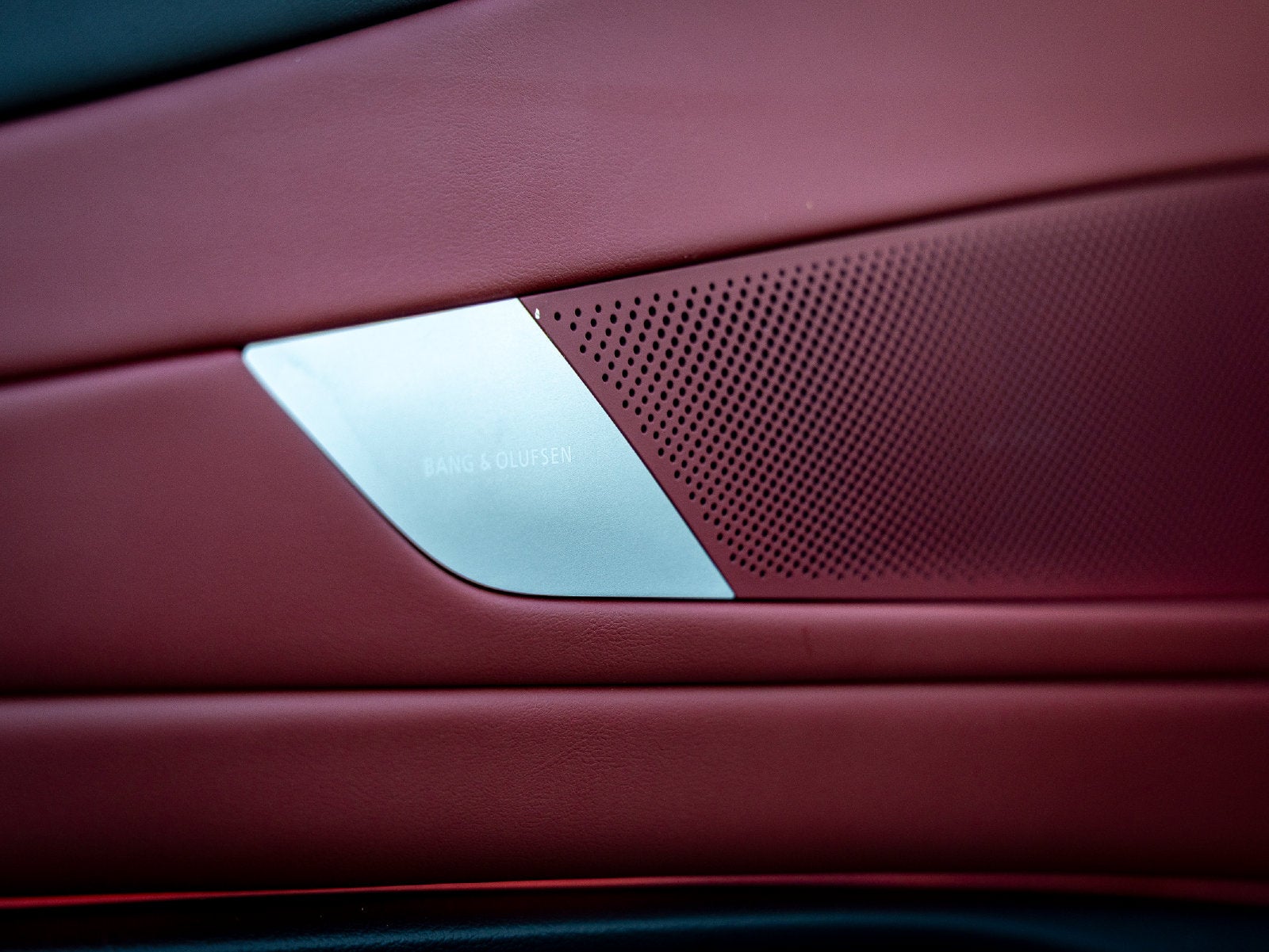 2027 Genesis G80 2.5T Sport Prestige