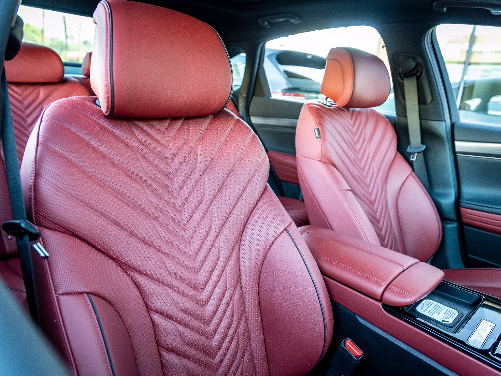 2027 Genesis G80 2.5T Sport Prestige