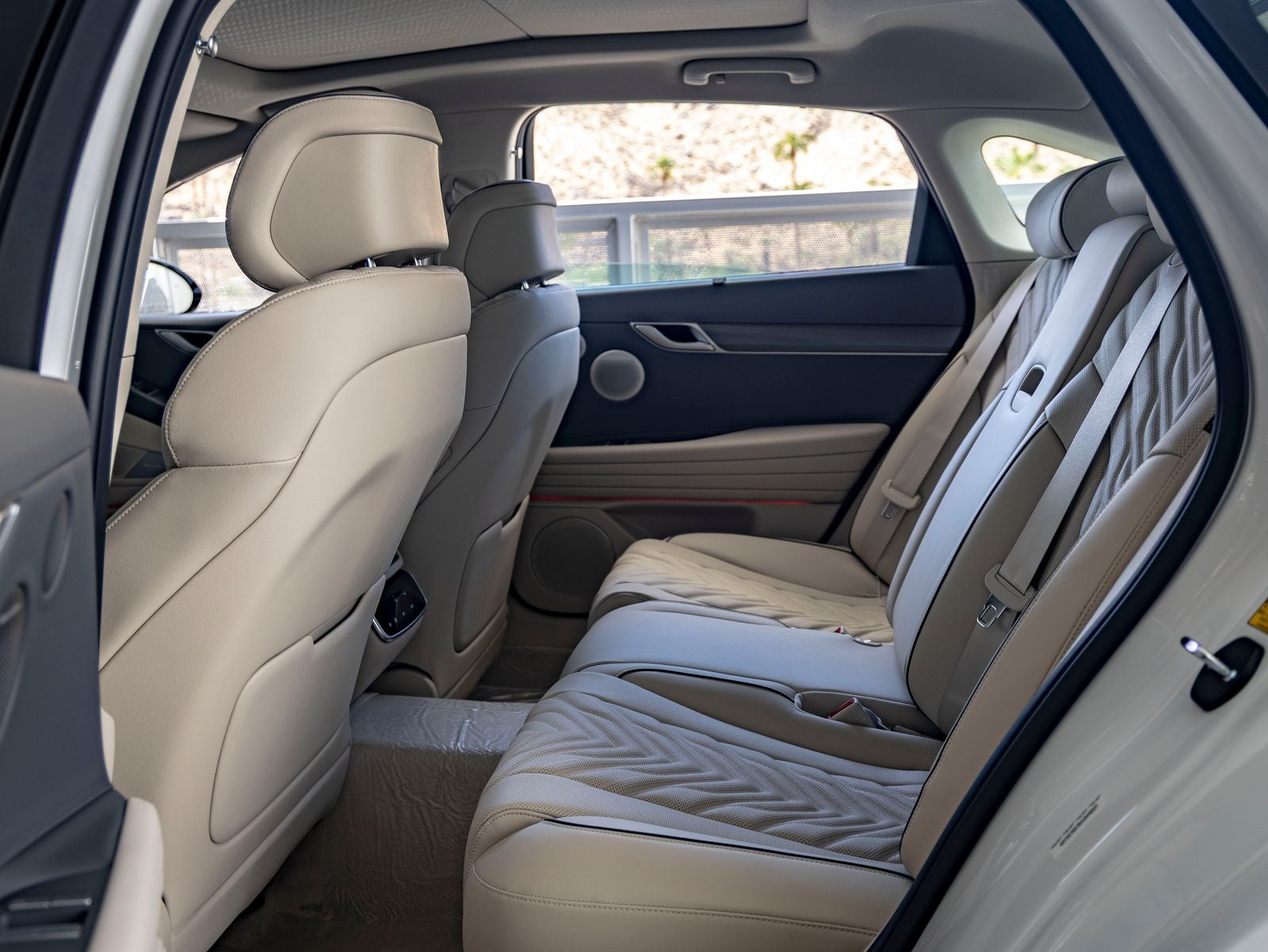2027 Genesis G80 2.5T Sport Prestige