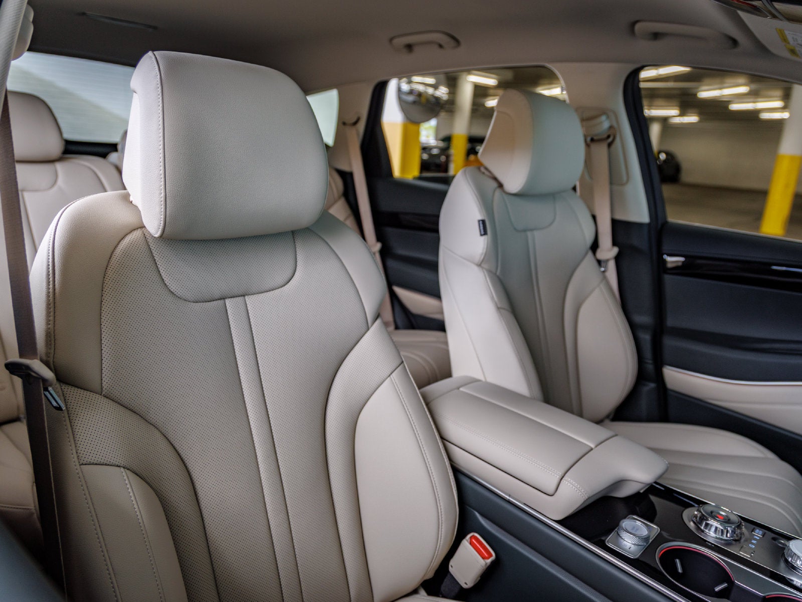 2027 Genesis GV80 2.5T