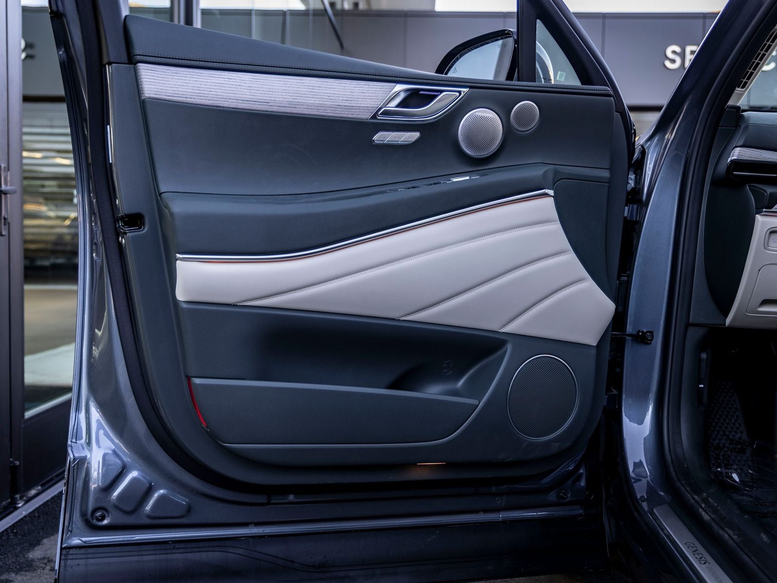 2027 Genesis GV80 2.5T Prestige