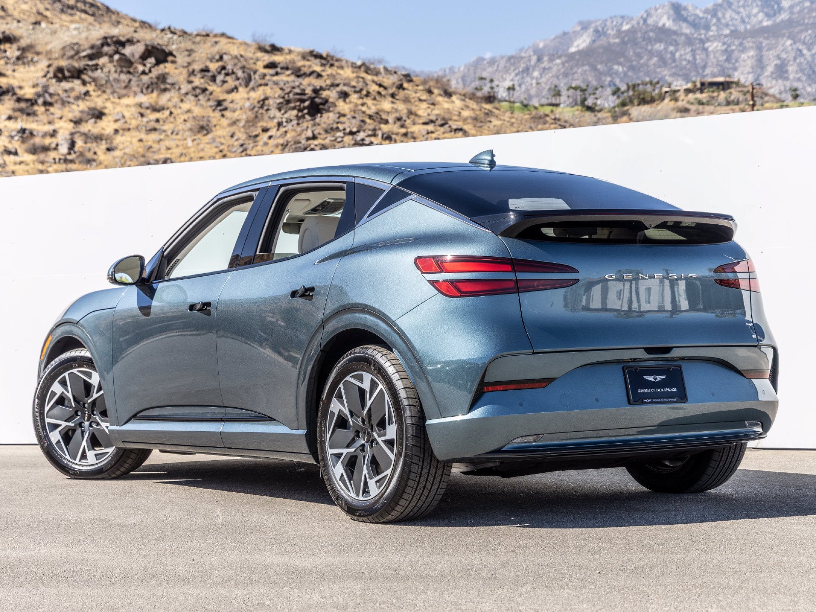 2027 Genesis GV60 19"