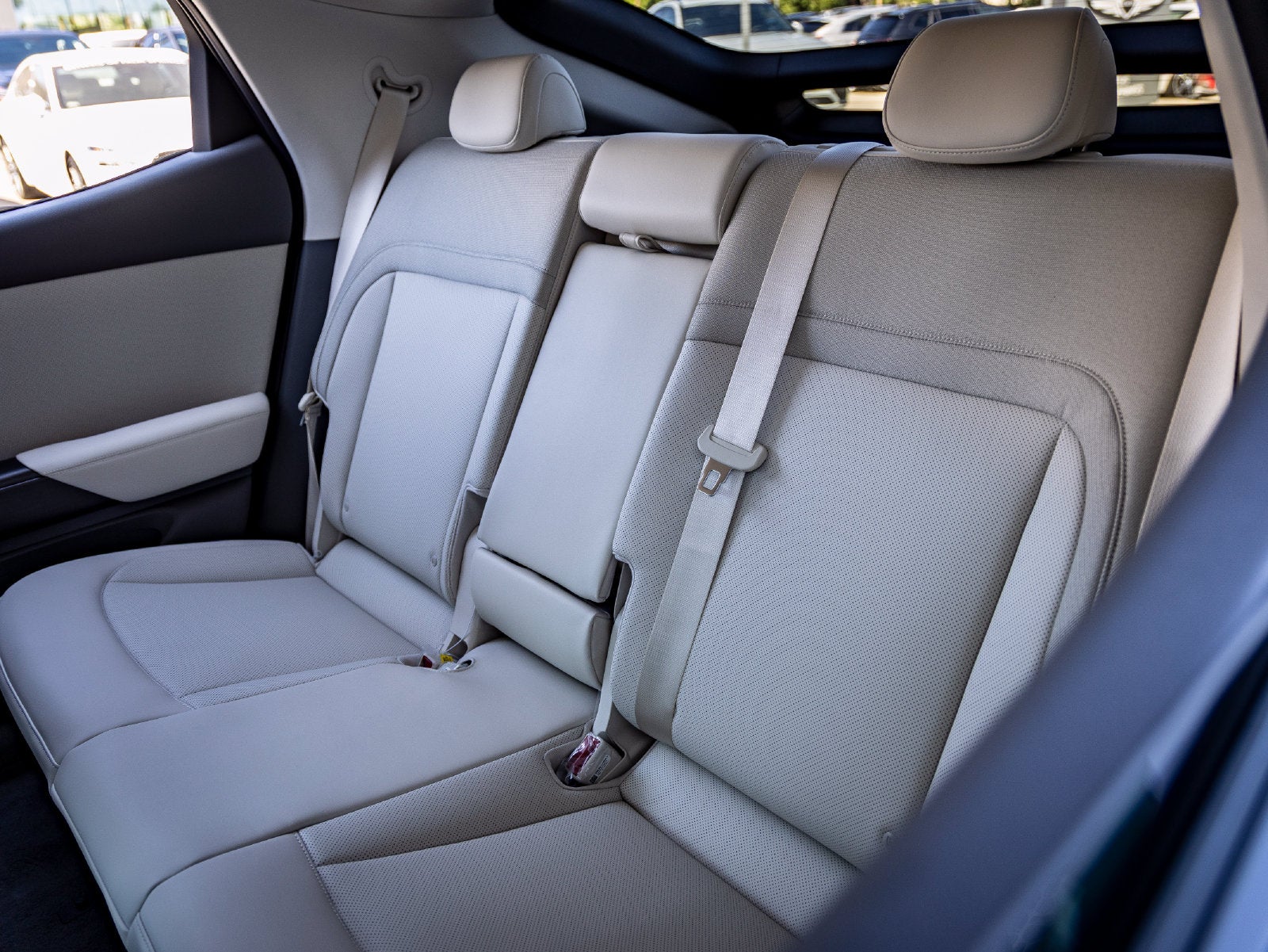 2027 Genesis GV60 19"