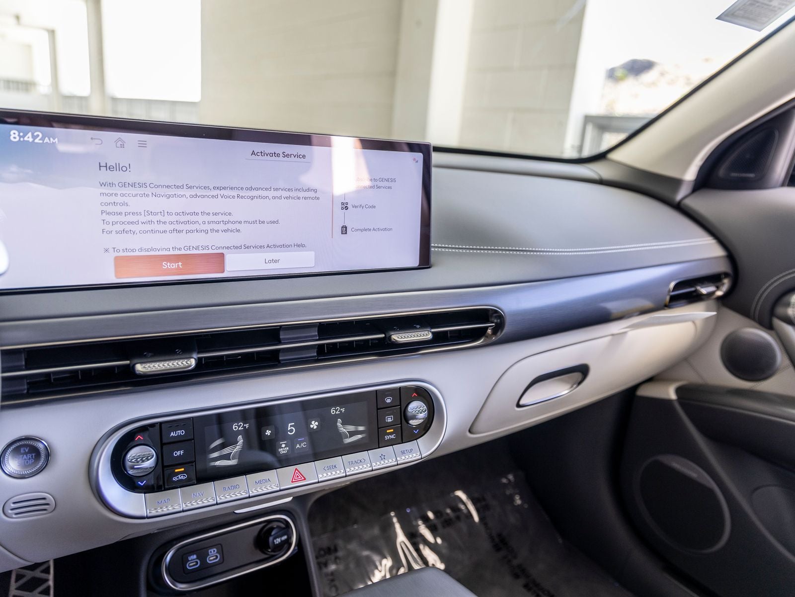 2027 Genesis GV60 Prestige 20"