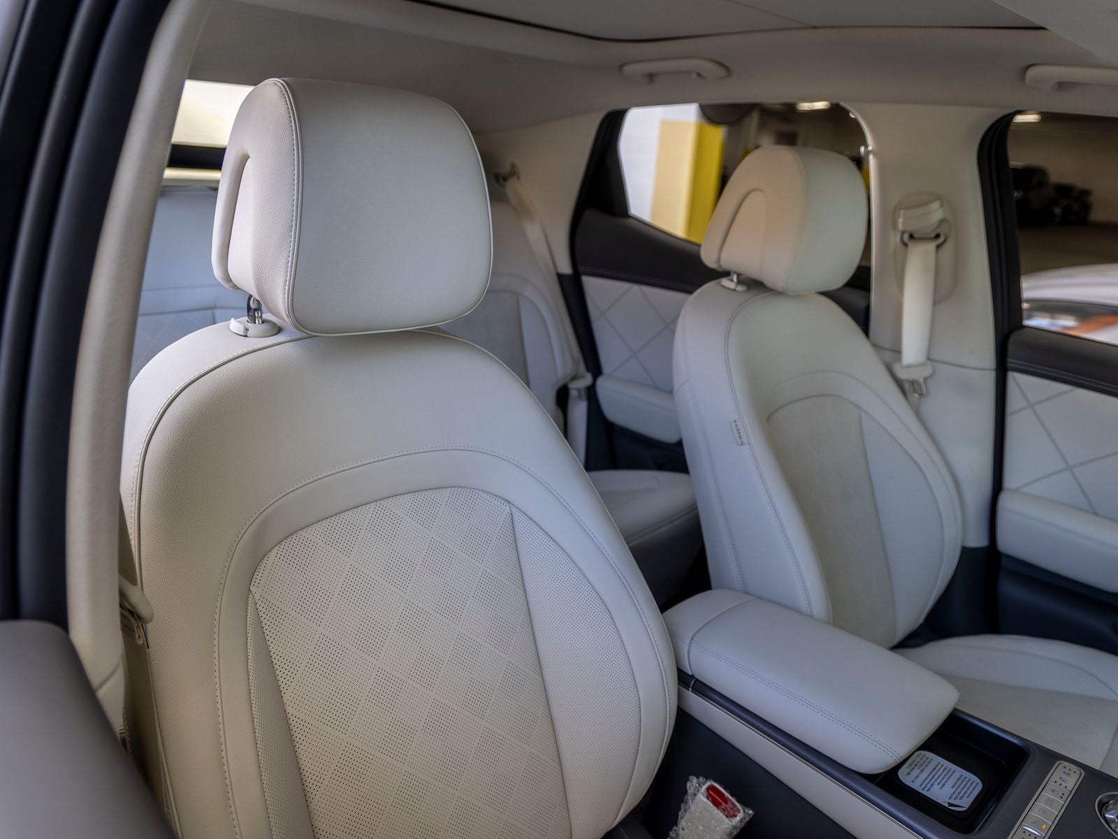 2027 Genesis GV60 Prestige 20"