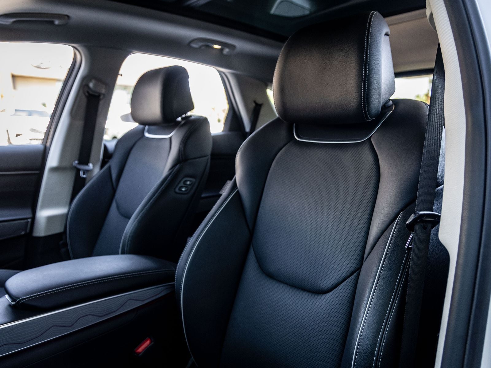 2025 Genesis GV70 2.5T Advanced