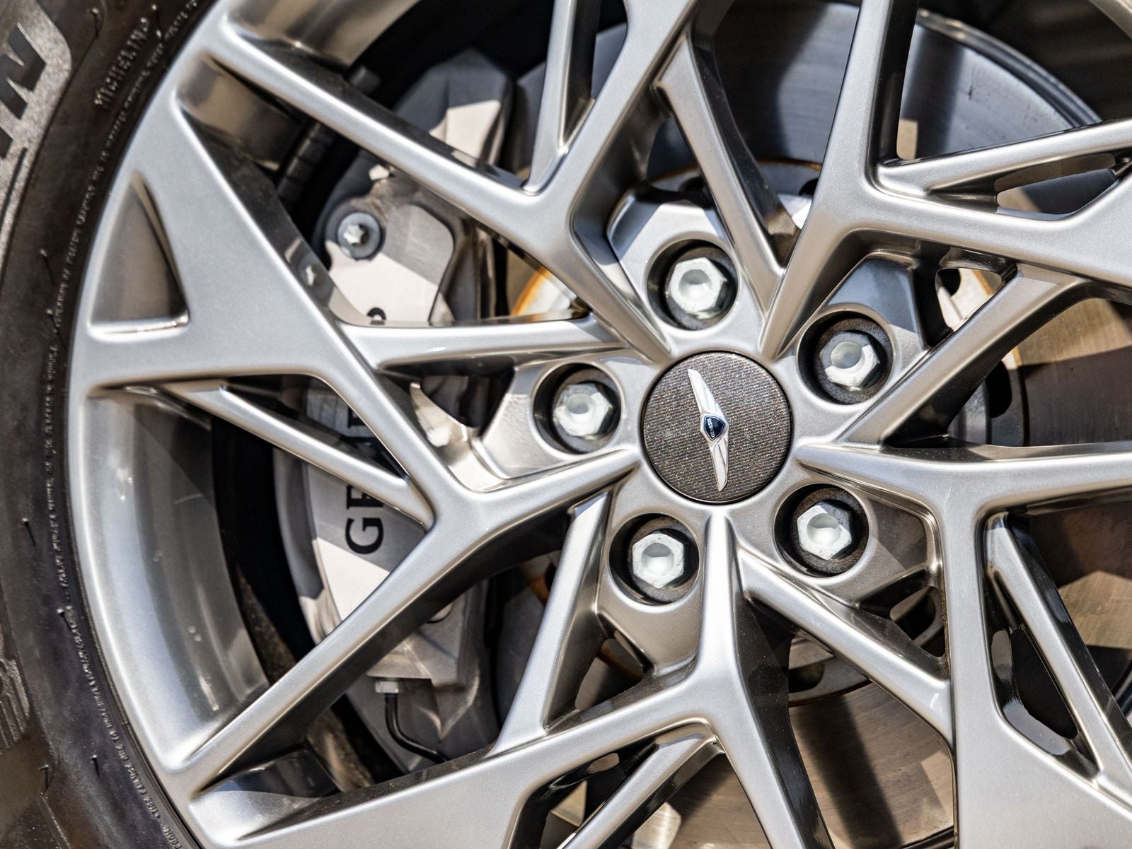 2025 Genesis GV70 2.5T Advanced