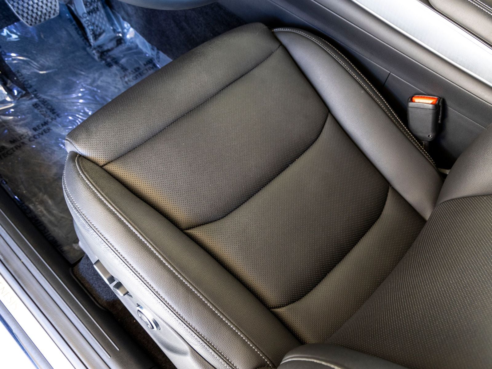 2023 Genesis GV70 2.5T