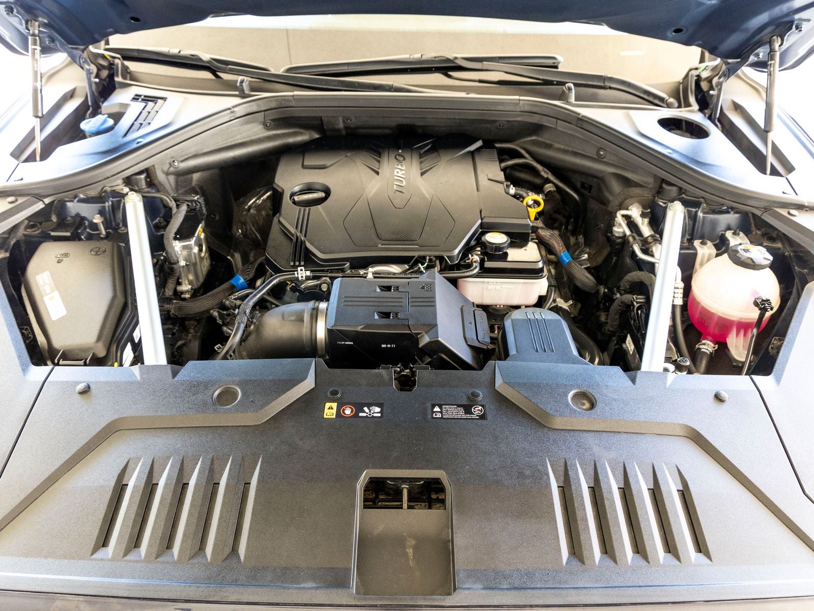 2023 Genesis GV70 2.5T