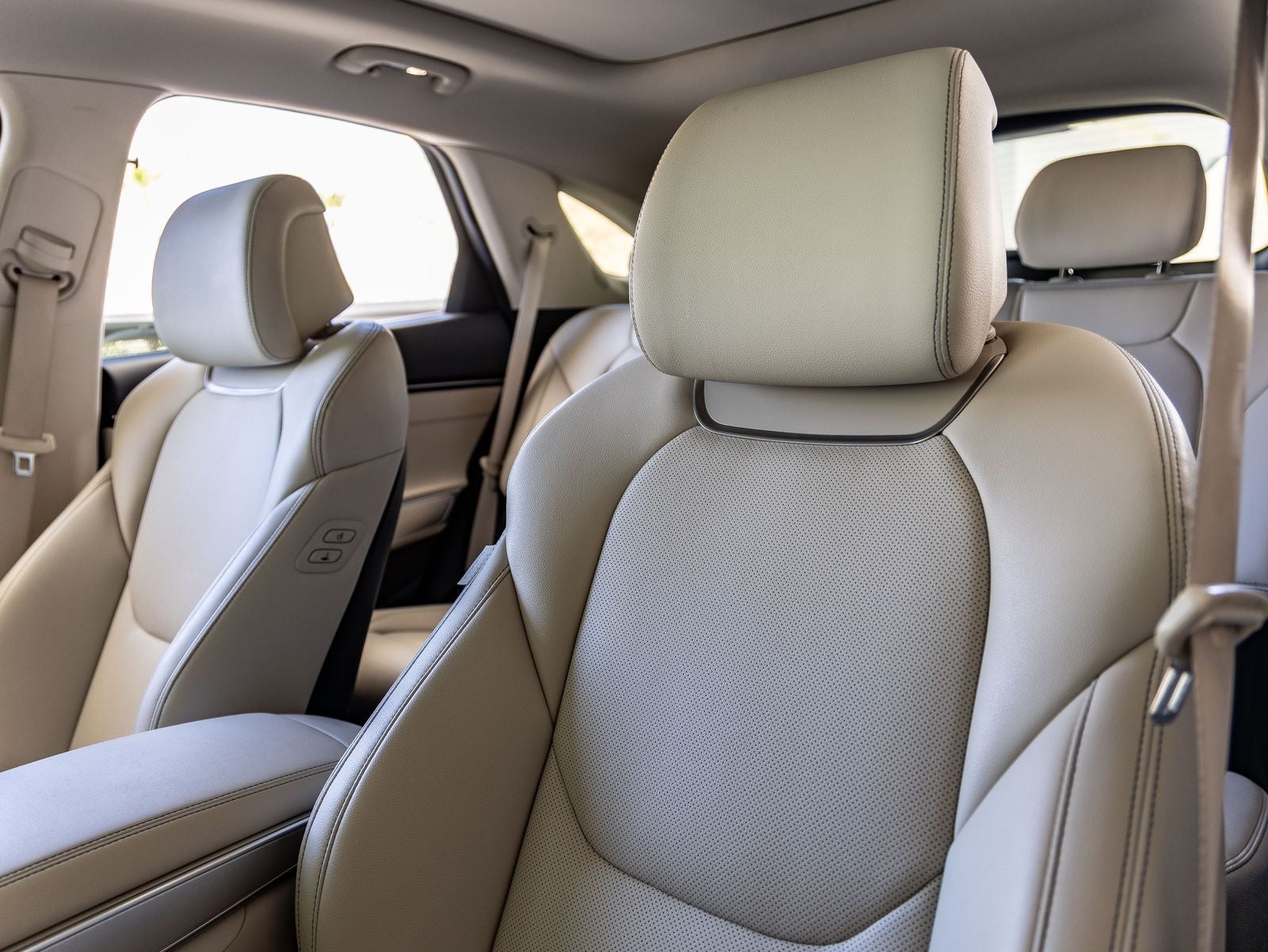 2022 Genesis GV70 2.5T