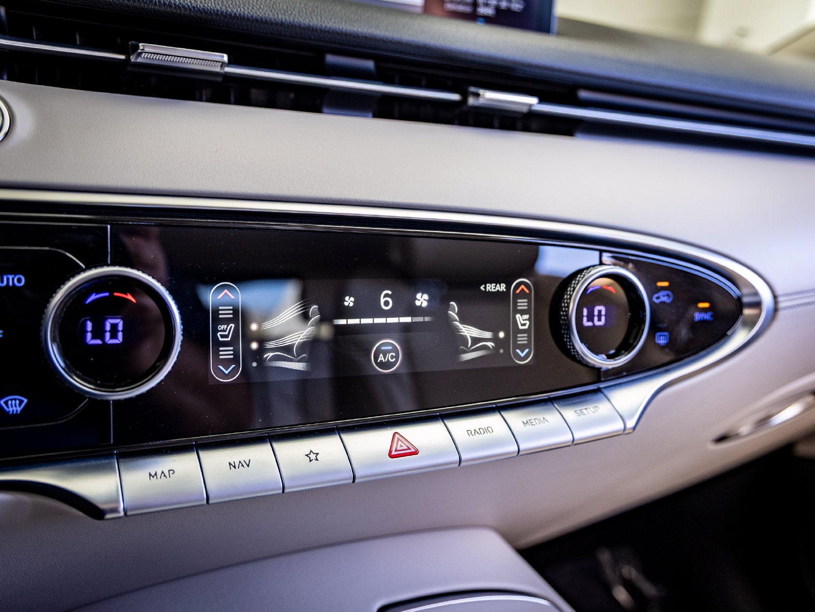 2022 Genesis GV70 2.5T