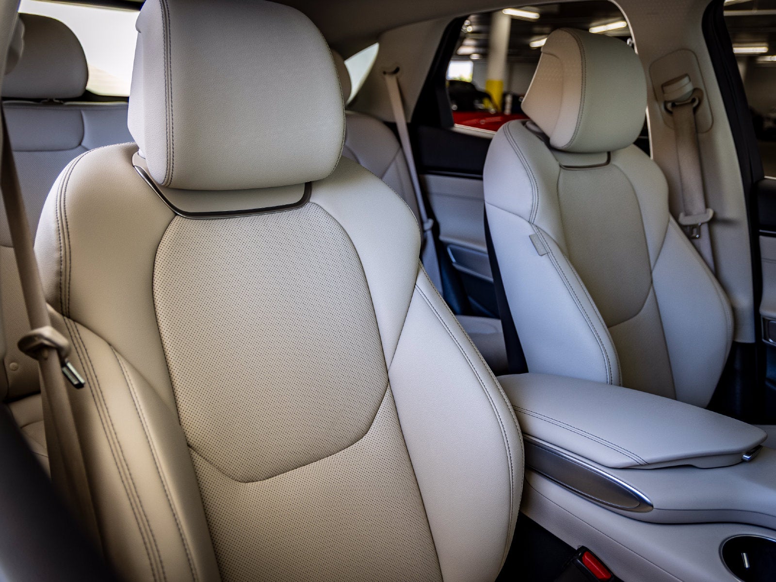 2022 Genesis GV70 2.5T
