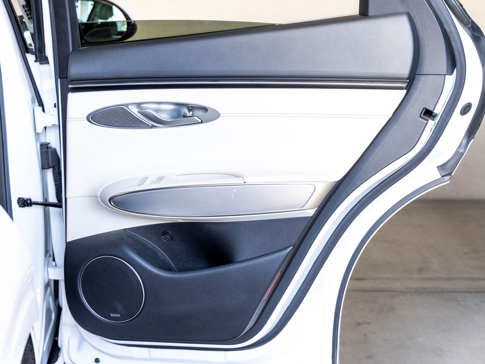 2022 Genesis GV70 2.5T Select