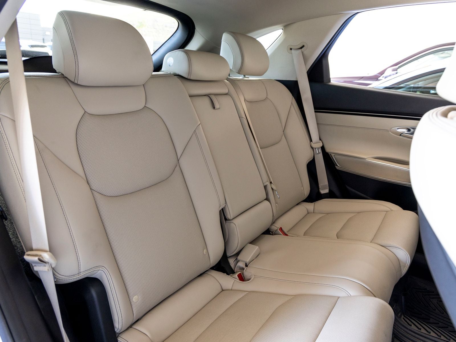 2022 Genesis GV70 2.5T Select